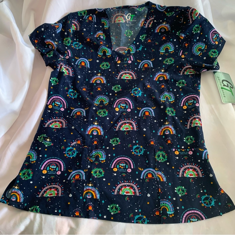 Nurse Scrub Top Rainbows Peace Signs Christmas Women’s Medium NWT GT Performance